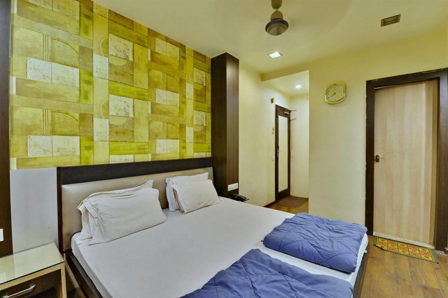 Rāipur Hotel Kanishka מראה חיצוני תמונה